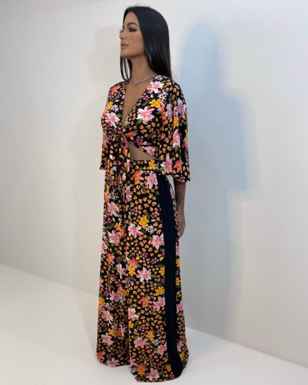 Cropped Maria - Primavera Fundo Preto - Imagem 2