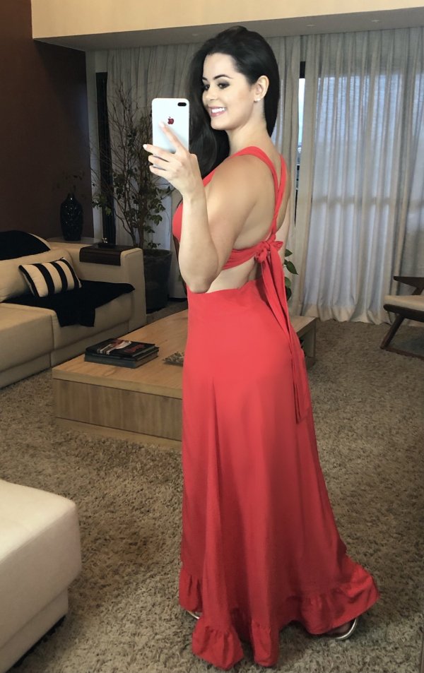 82da1e30a9015dca59c39275f5d9fad3.jpeg Vestido Sabrina - Vermelho Cereja