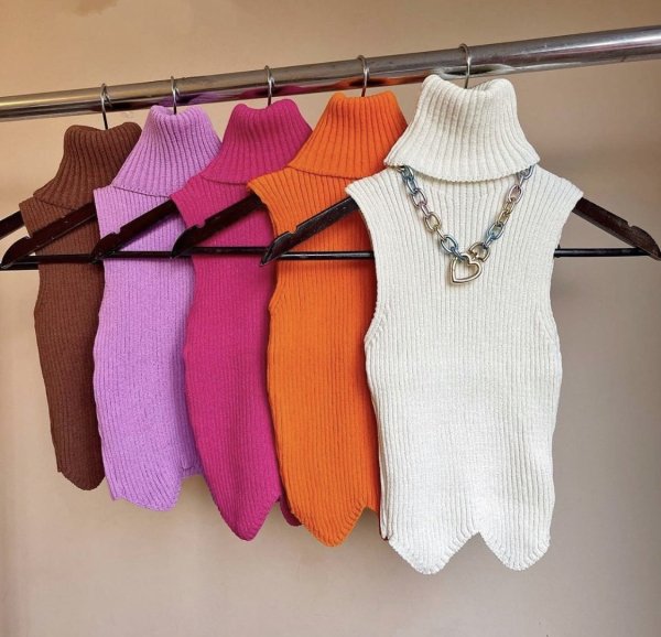 Cropped com Gola em Tricot - Cores