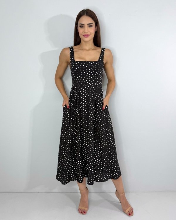 dbb6ec72c5415485bdbda7087a4fc896.jpg Vestido Samanta - Poá Fundo Preto