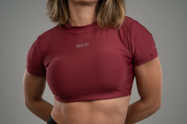 Cropped Manga Curta Vinho