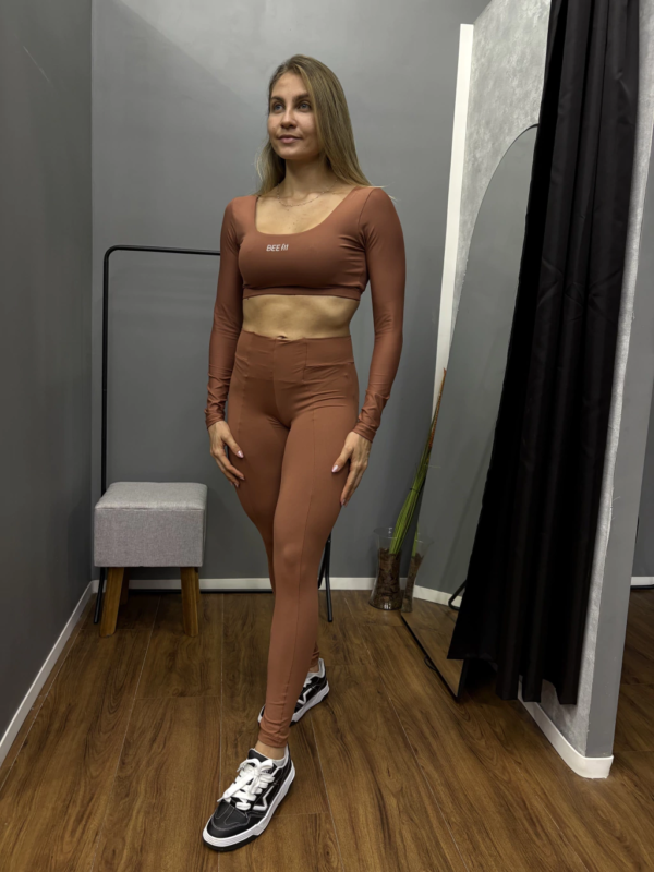 Cropped Manga Longa Cocoa