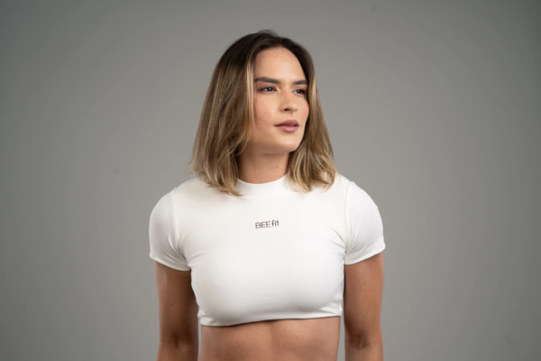 Cropped Manga Curta Off White