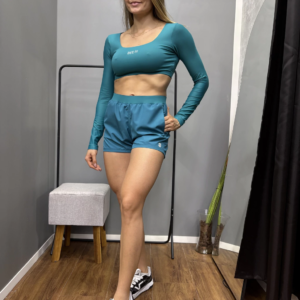 Cropped Manga Longa Esmeralda - Image 1