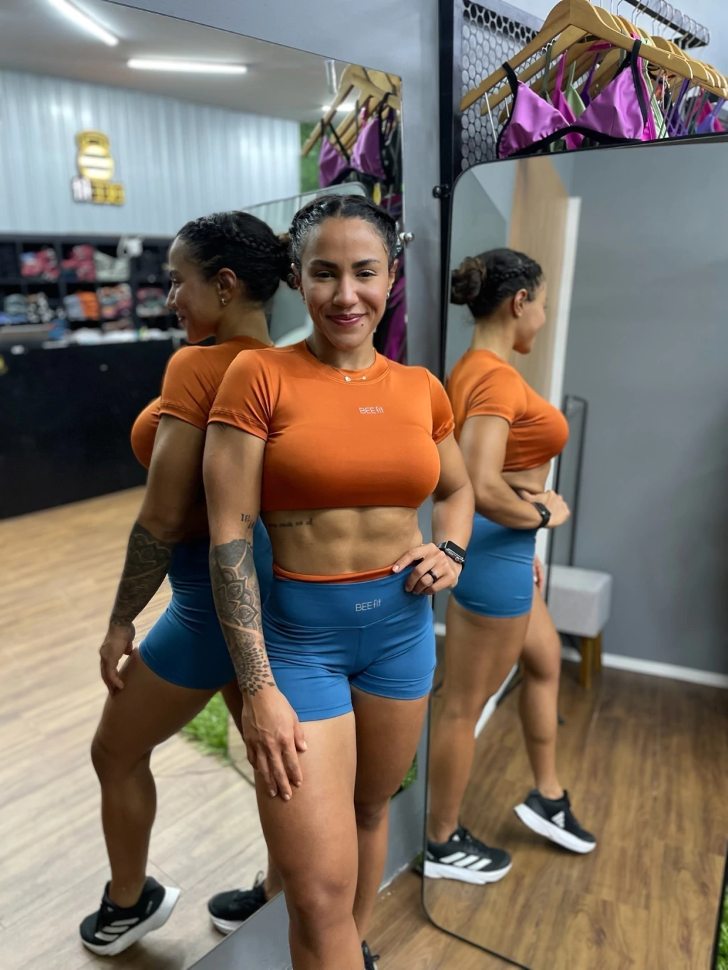 Cropped Manga Curta Terra Cota - Image 2