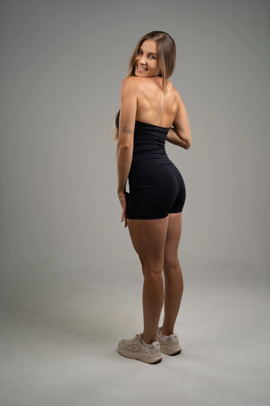 Regata Kettle Feminina Preta - Image 4